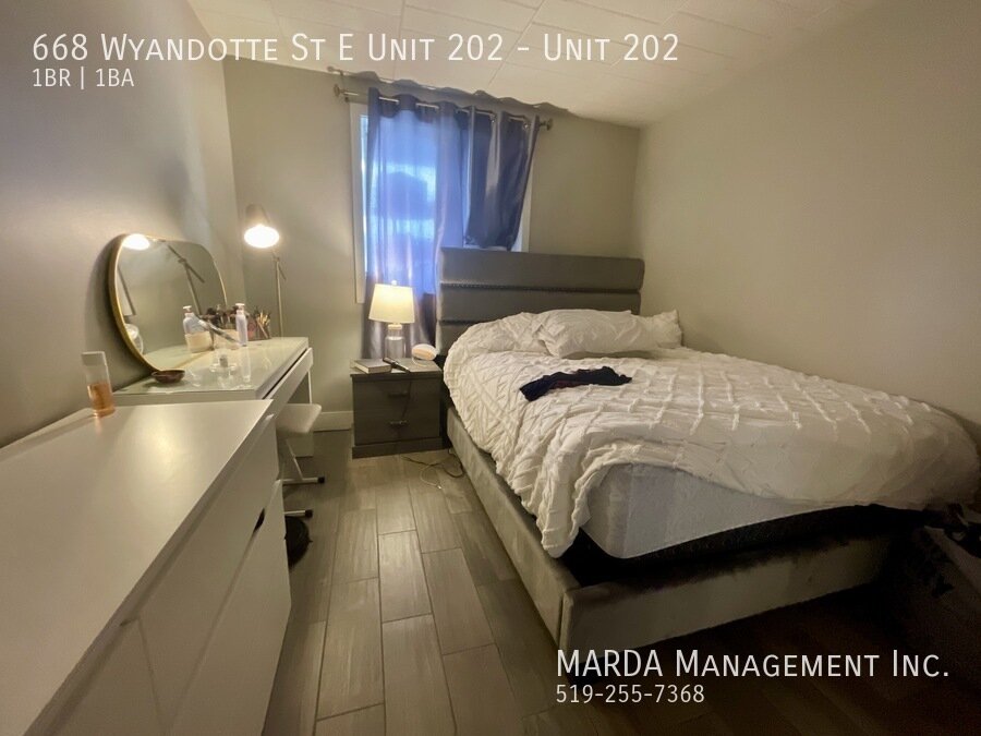 Modern 1-Bedroom Apartment for Rent – 668 Wyandotte St. E, Windsor